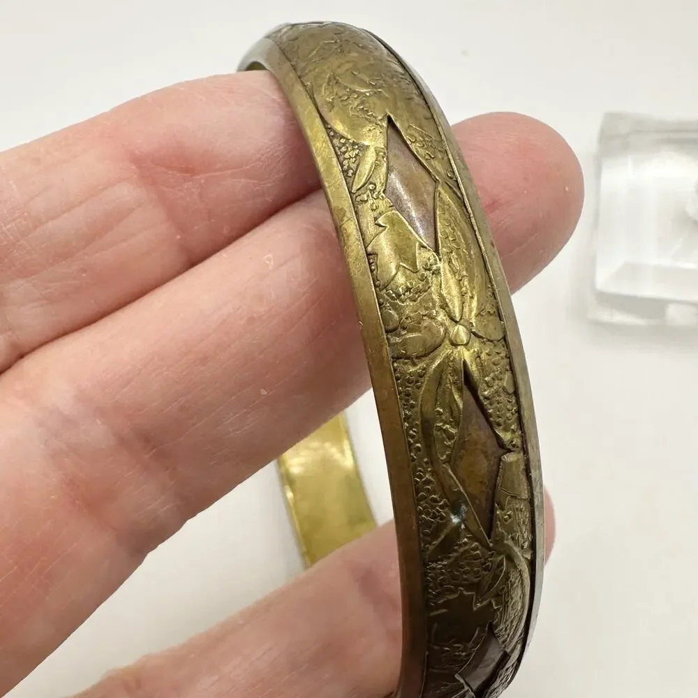 Vintage engraved bracelet